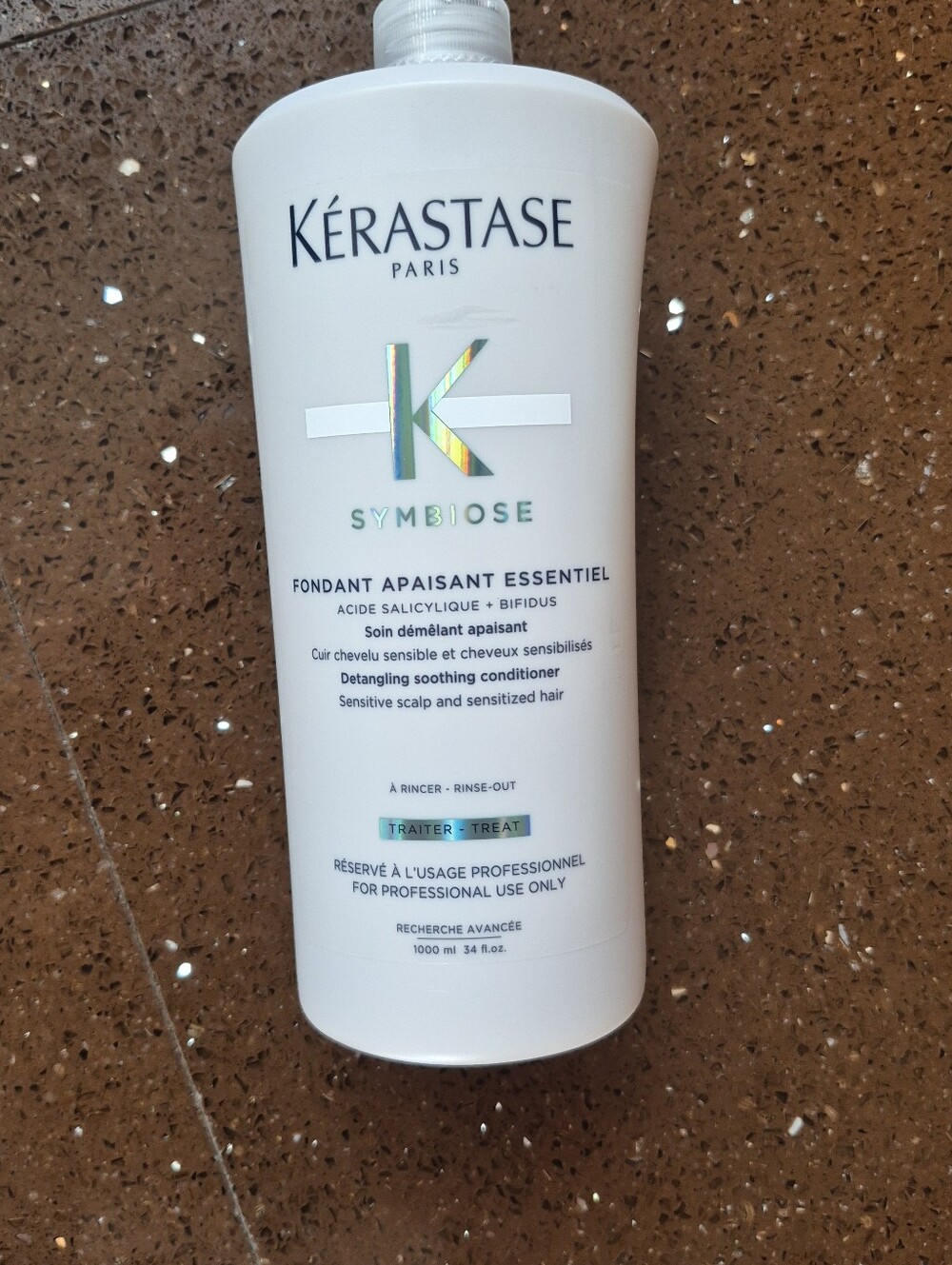 Kérastase Symbiose Detangling Soothing Conditioner - White